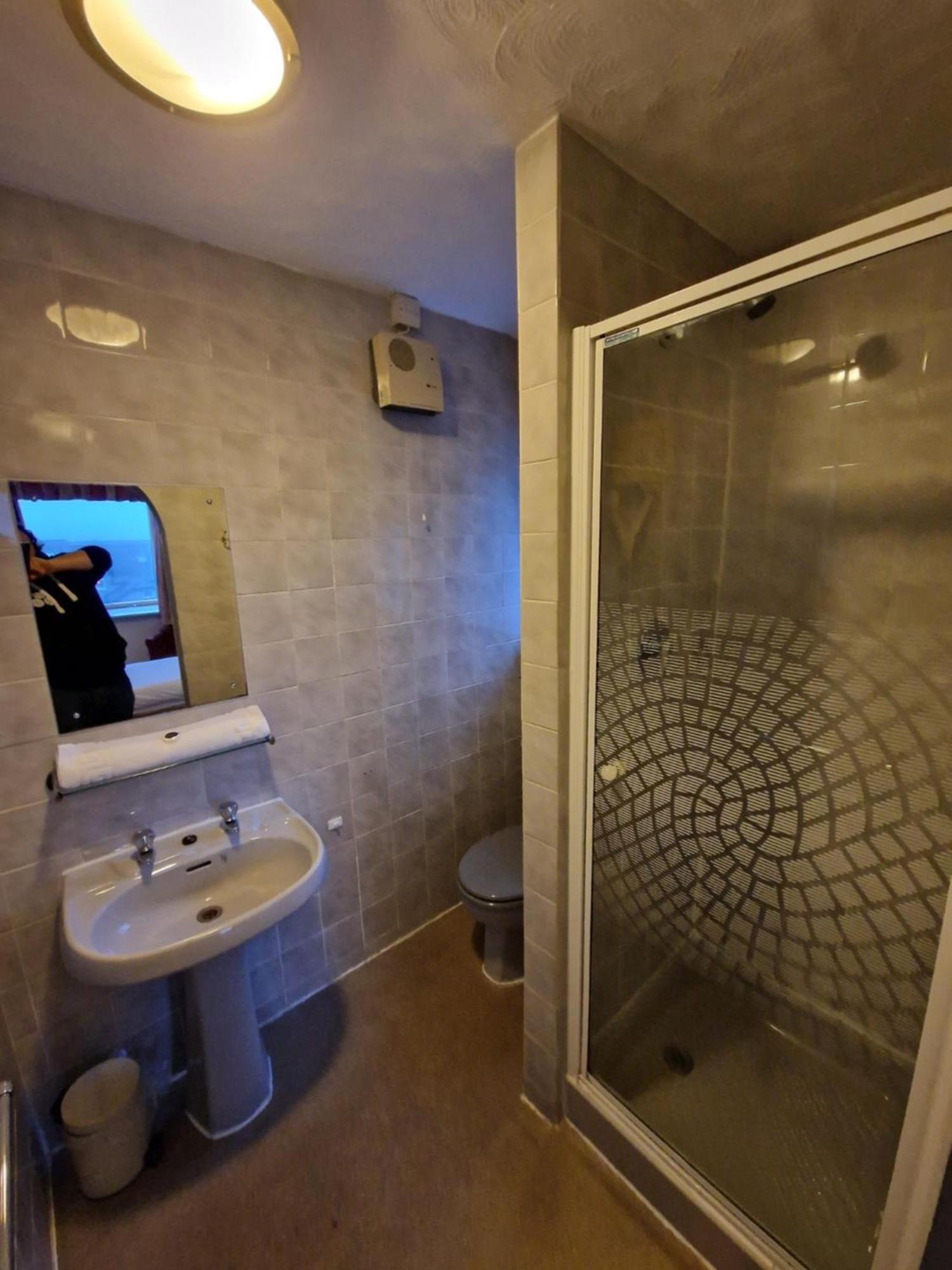 The Menai Hotel And Bar 뱅거 외부 사진