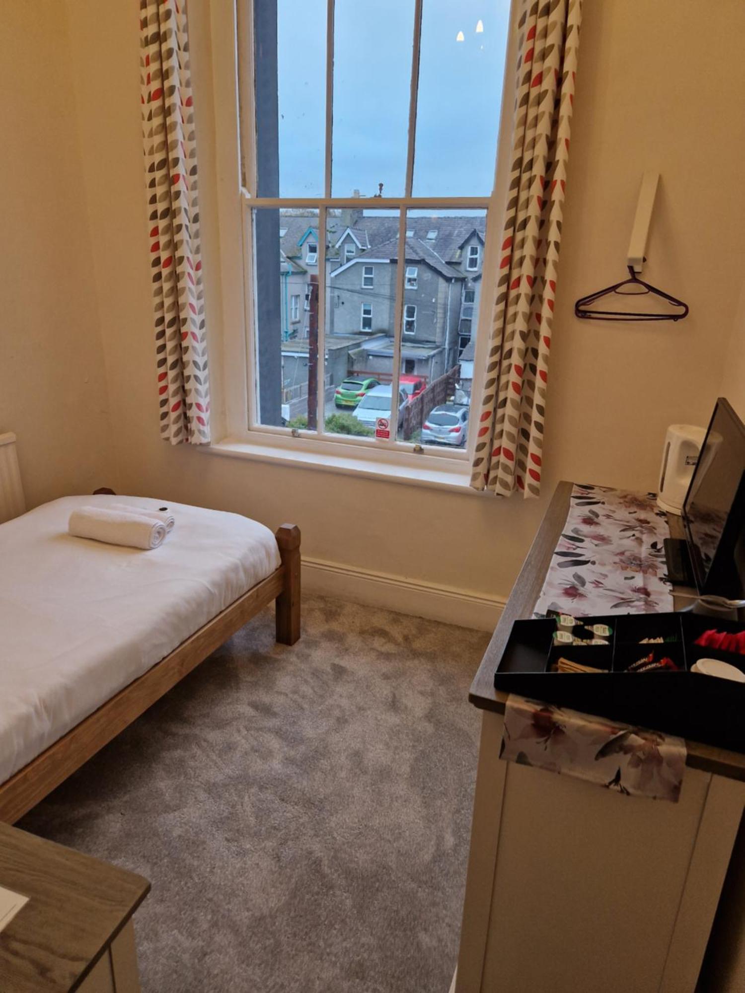 The Menai Hotel And Bar 뱅거 외부 사진